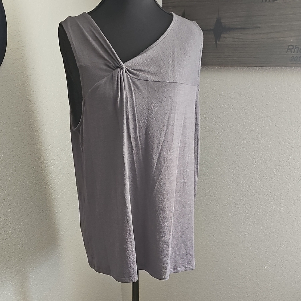 41 Hawthorn Lilac Twist Front Tank Top